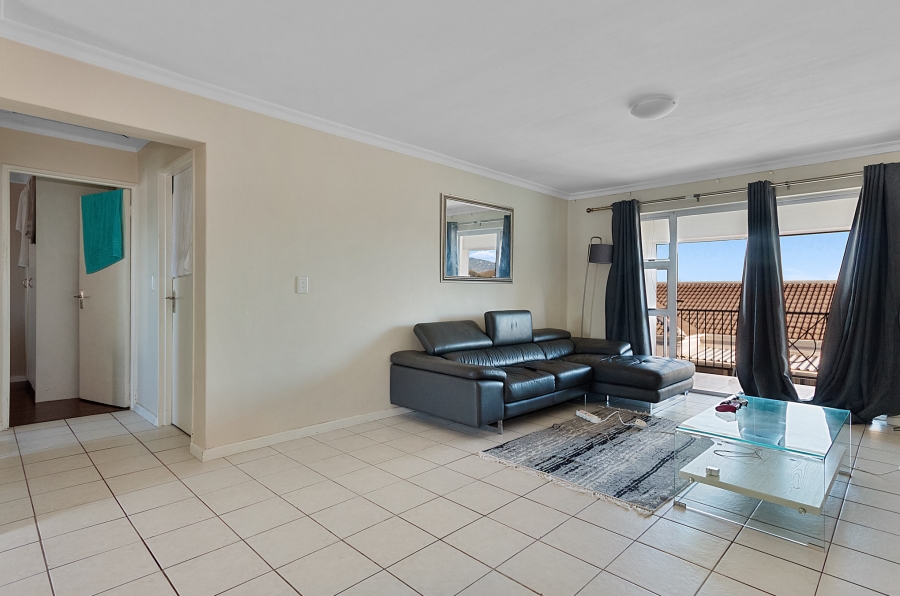 To Let 2 Bedroom Property for Rent in Heritage Park Western Cape